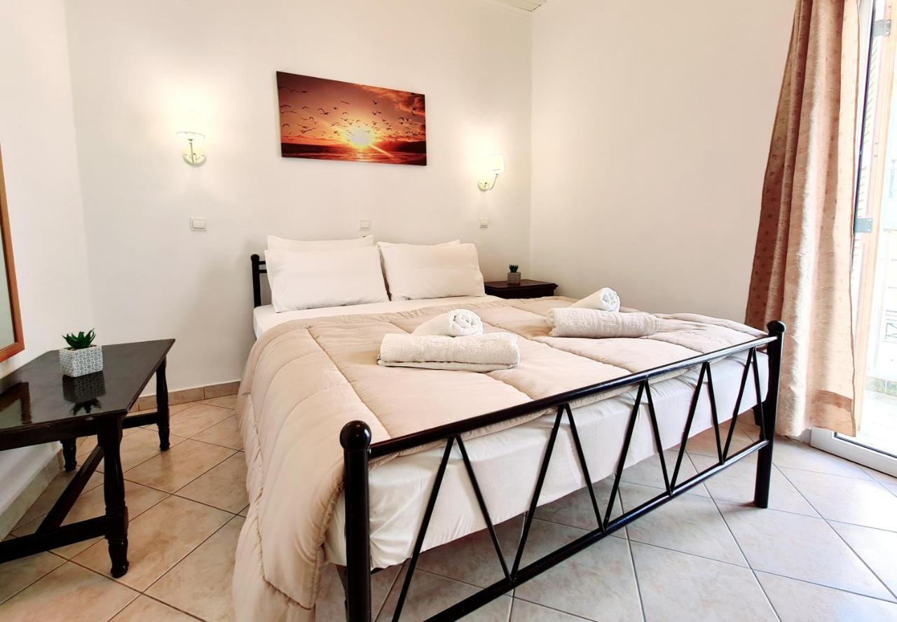Avra Rooms Karpathos Exterior foto