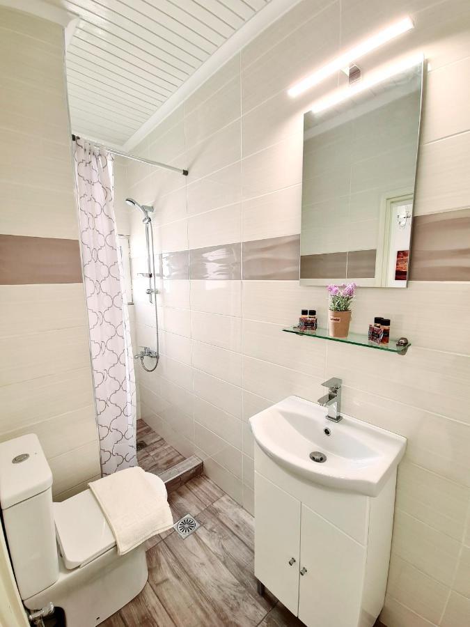 Avra Rooms Karpathos Exterior foto