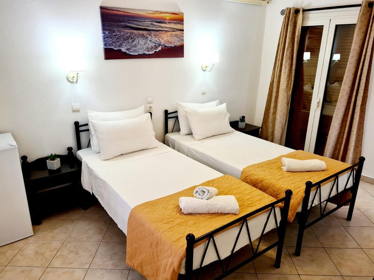 Avra Rooms Karpathos Exterior foto
