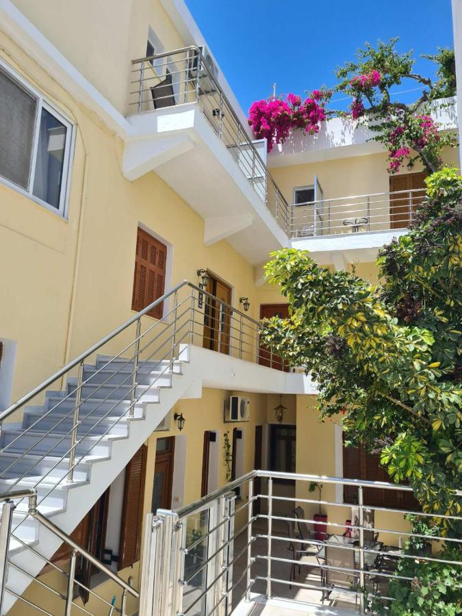 Avra Rooms Karpathos Exterior foto